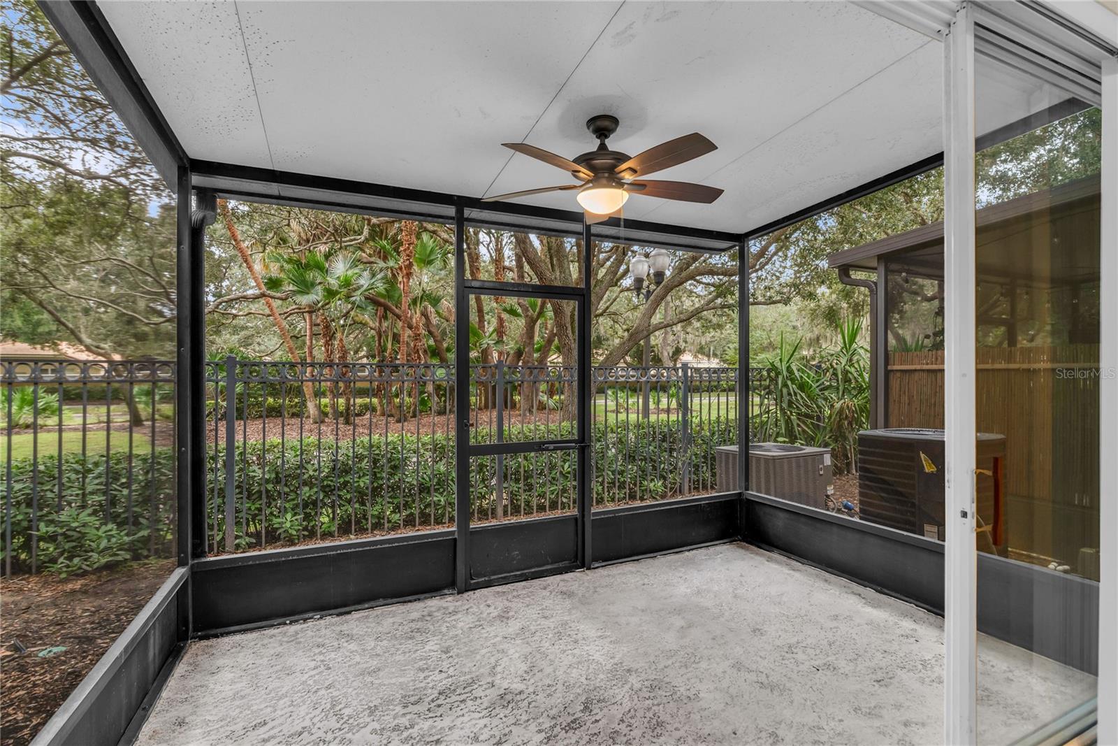 STONEBRIDGE LAKES CONDO - Residential