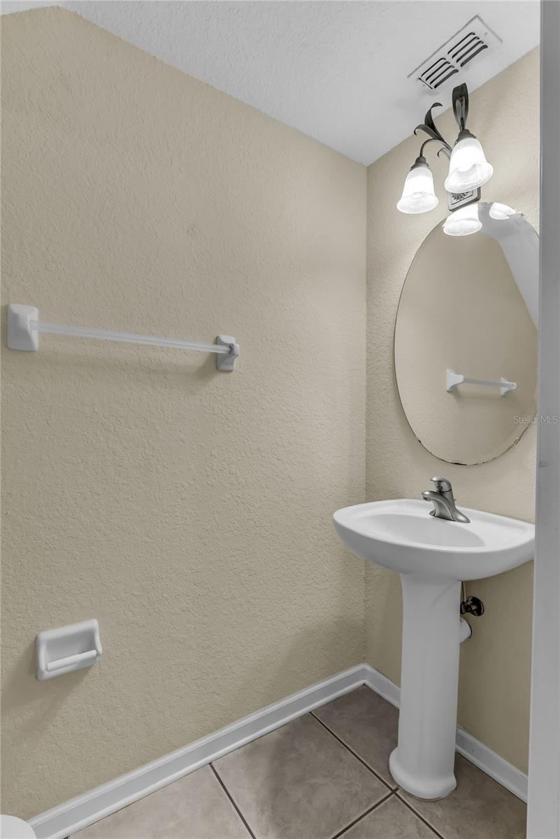 STONEBRIDGE LAKES CONDO - Residential