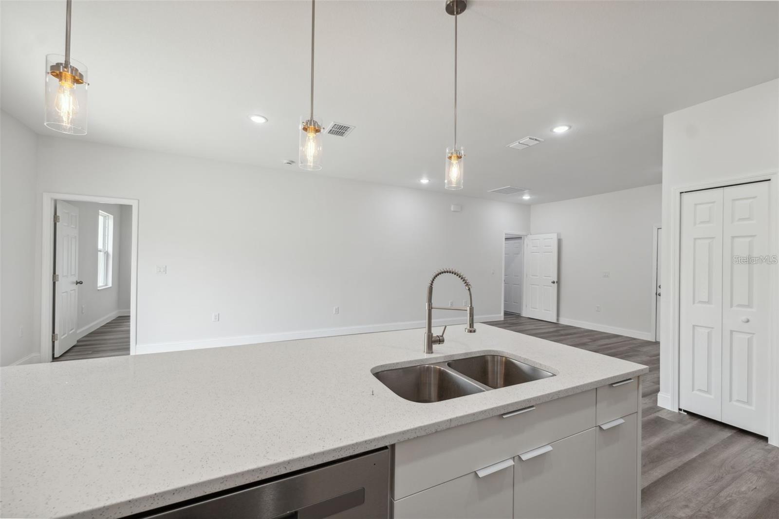 MARION OAKS UN 06 - Residential