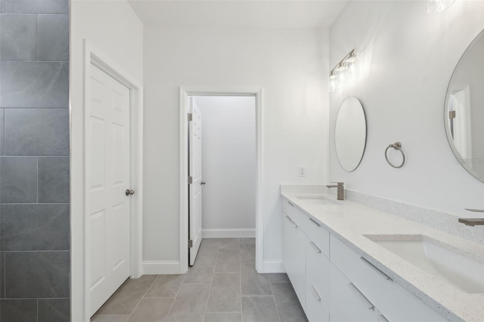 MARION OAKS UN 06 - Residential