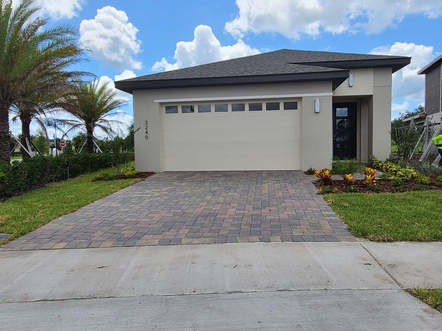 Beautiful Single Family Room, Single Floor, Spacious, Tile all over. 
This is NOT a 55+ Gated Community with Golf Course, lots of amenities: Community Dock, Pool, Tennis Courts, Basketball Court, Volleyball Sand Courts), Enclave at Lakes of Harmony!
The interior is an open and integrated concept, combining the living room, dining room, and kitchen into a spacious.
Sliding doors in the living room lead directly to the outdoor lanai, ideal for relaxing.
?The kitchen is a true highlight, equipped with stainless steel appliances, custom wood cabinets, and a generous countertop
that facilitates daily routines and invites socializing. laundry room. The condominium
offers everything you need for a comfortable life providing tranquility and quality of life every day.