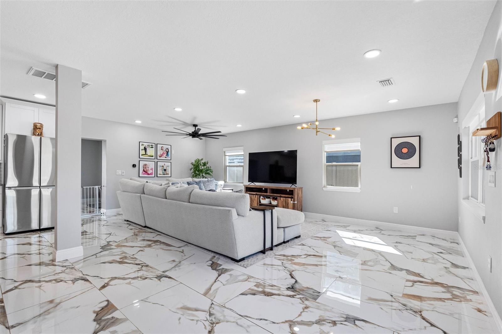 FAIRLAWN ESTATES 1ST ADD - Residential