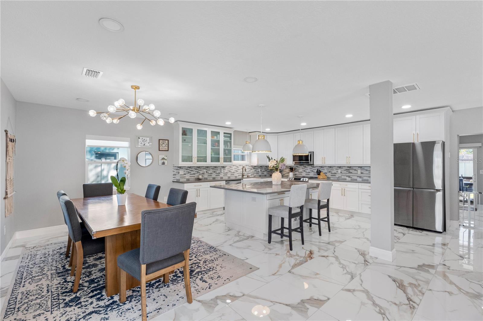 3922 W BAY VIEW AVENUE