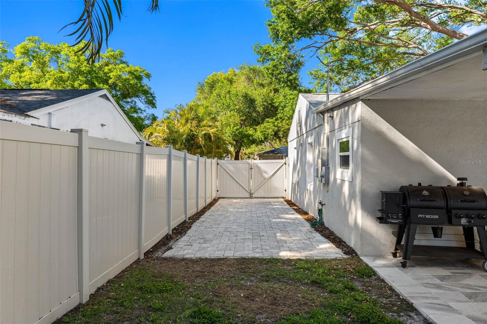 FAIRLAWN ESTATES 1ST ADD - Residential