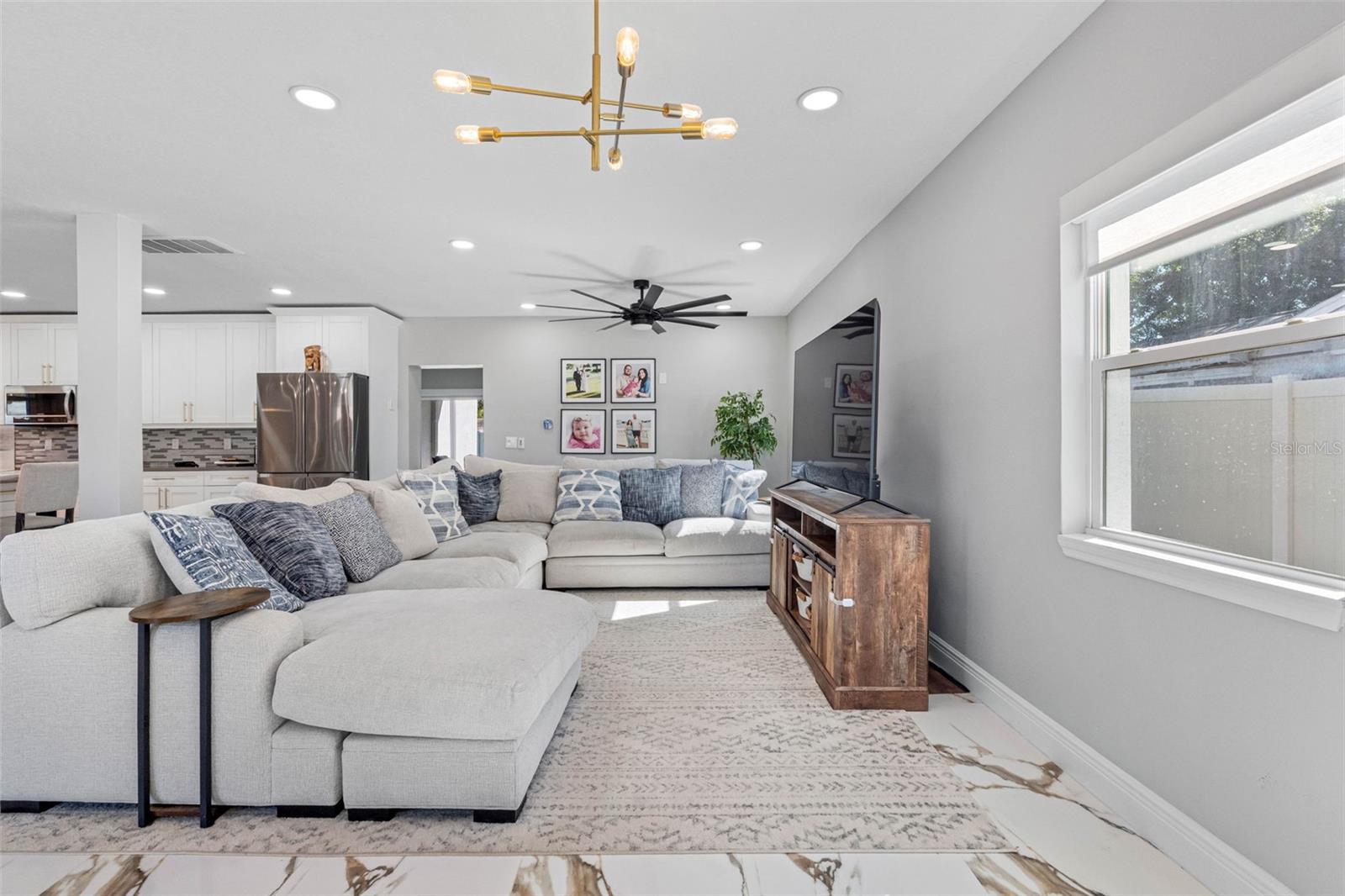 FAIRLAWN ESTATES 1ST ADD - Residential