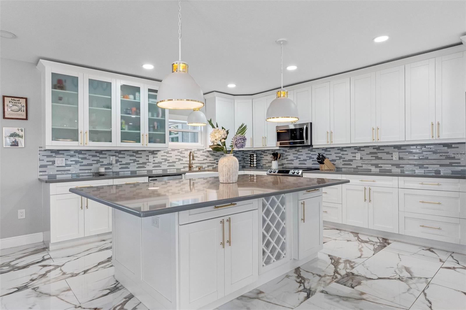 FAIRLAWN ESTATES 1ST ADD - Residential