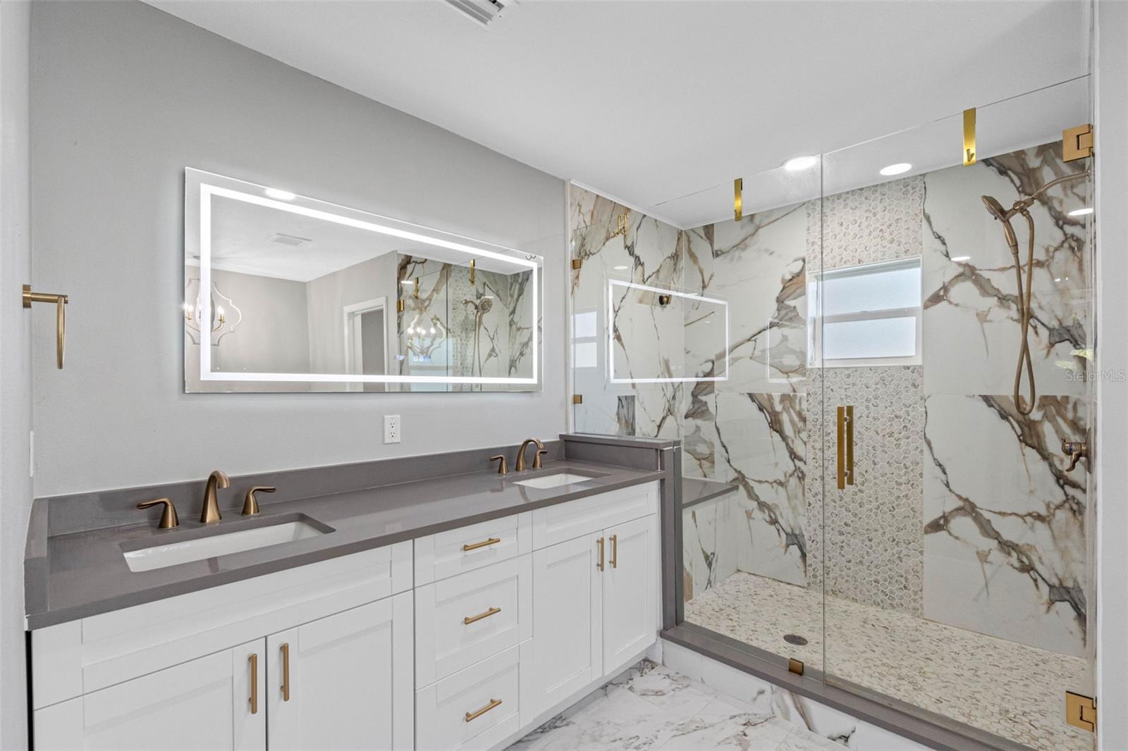 FAIRLAWN ESTATES 1ST ADD - Residential