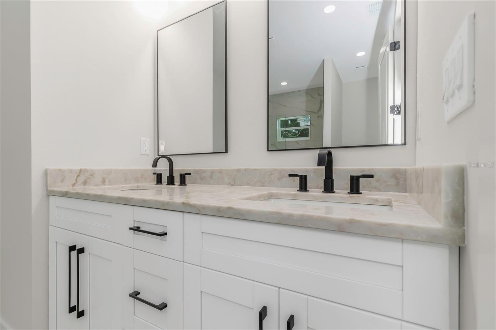 HARBOR VISTA - Residential