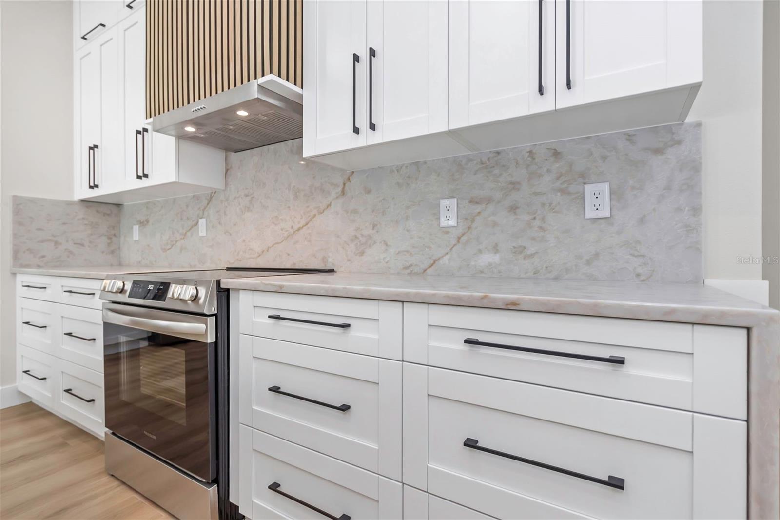 HARBOR VISTA - Residential