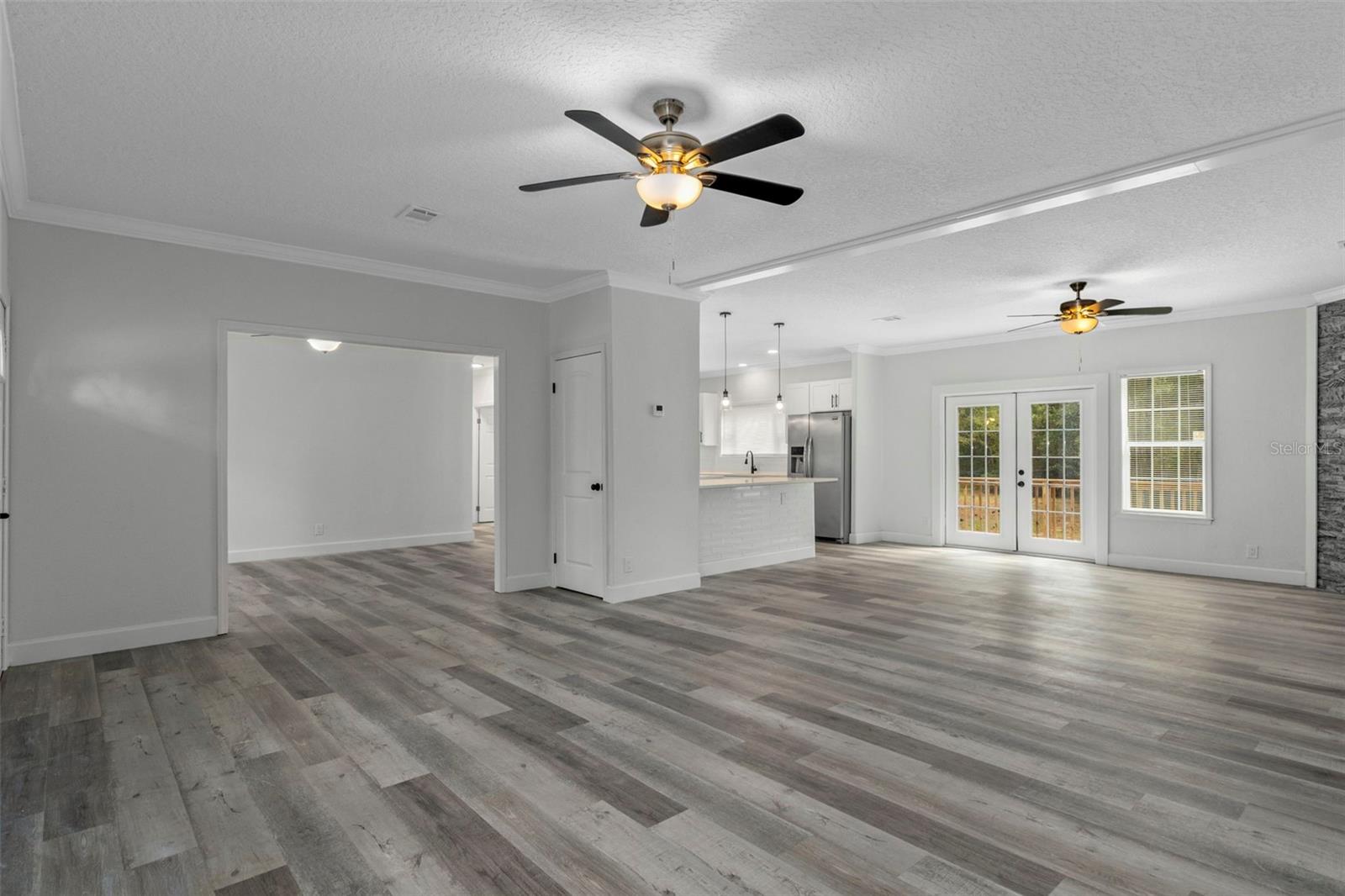 HIGHLAND ACRES - Residential