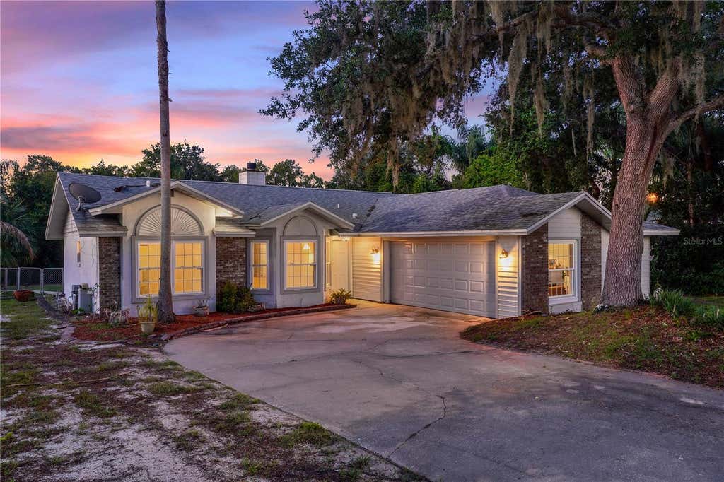 Photo of 515 Cloudcroft Drive, Deltona, FL 32738 (MLS # O6420098)