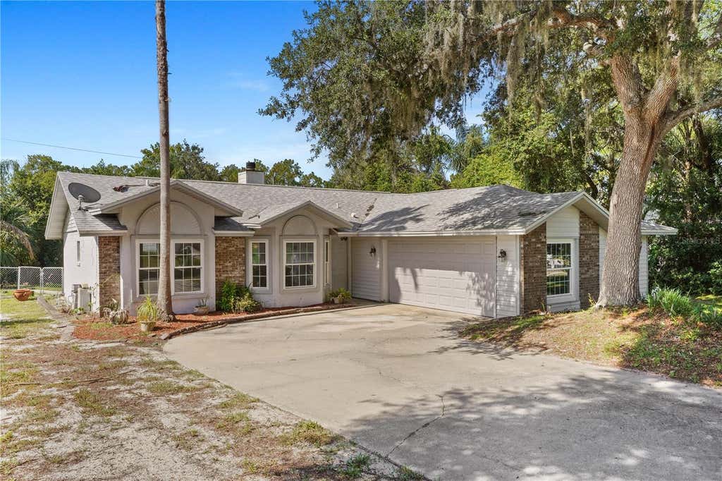 Photo of 515 Cloudcroft Drive, Deltona, FL 32738 (MLS # O6420098)