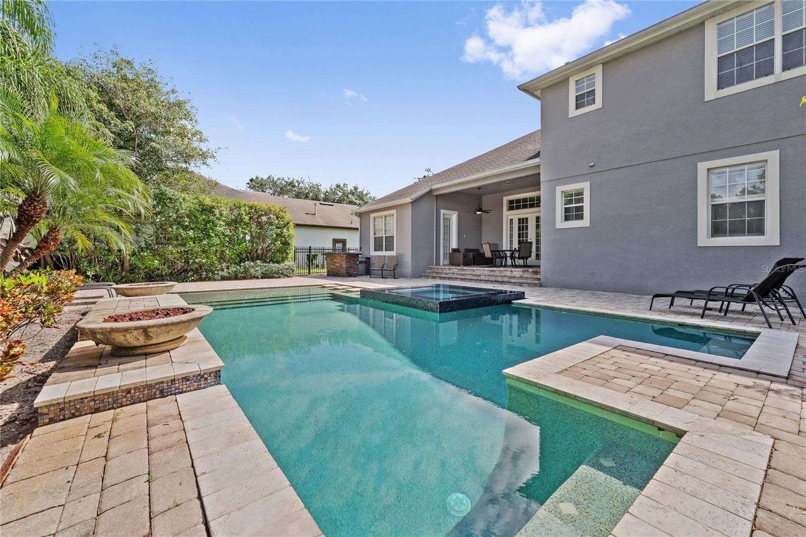 KEENES POINTE - Residential