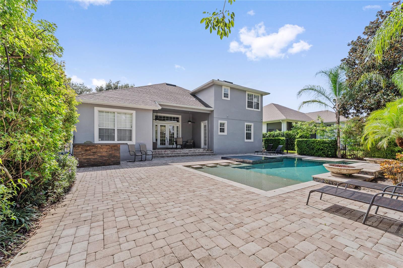 KEENES POINTE - Residential