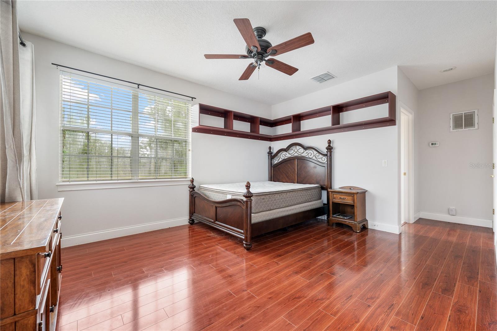 KEENES POINTE - Residential