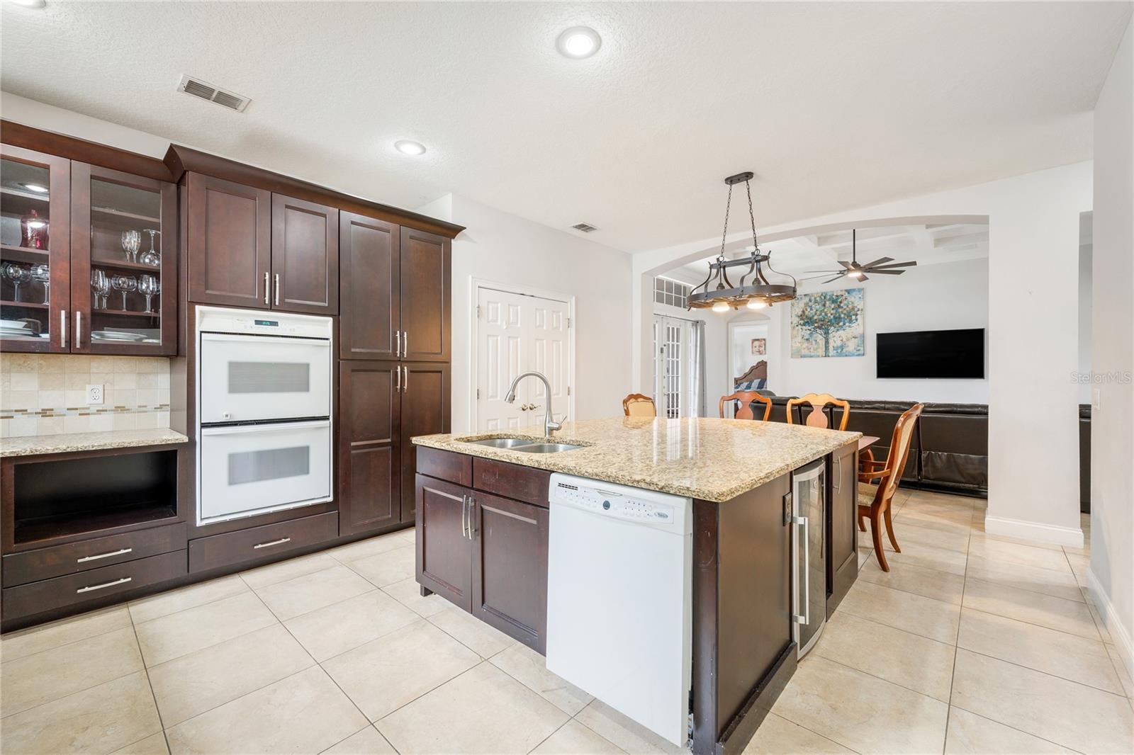 KEENES POINTE - Residential
