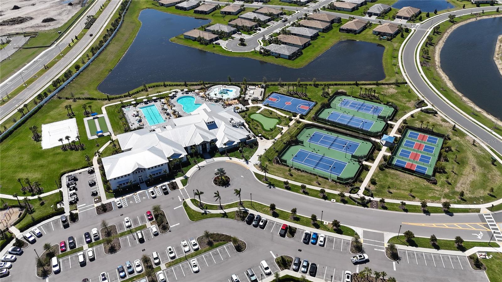 LORRAINE LAKES PH I - Residential