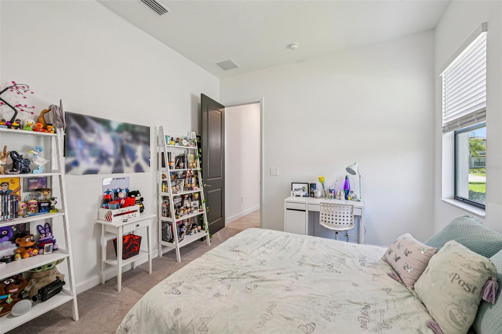 LORRAINE LAKES PH I - Residential