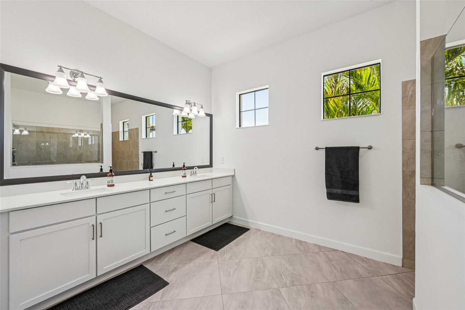 LORRAINE LAKES PH I - Residential