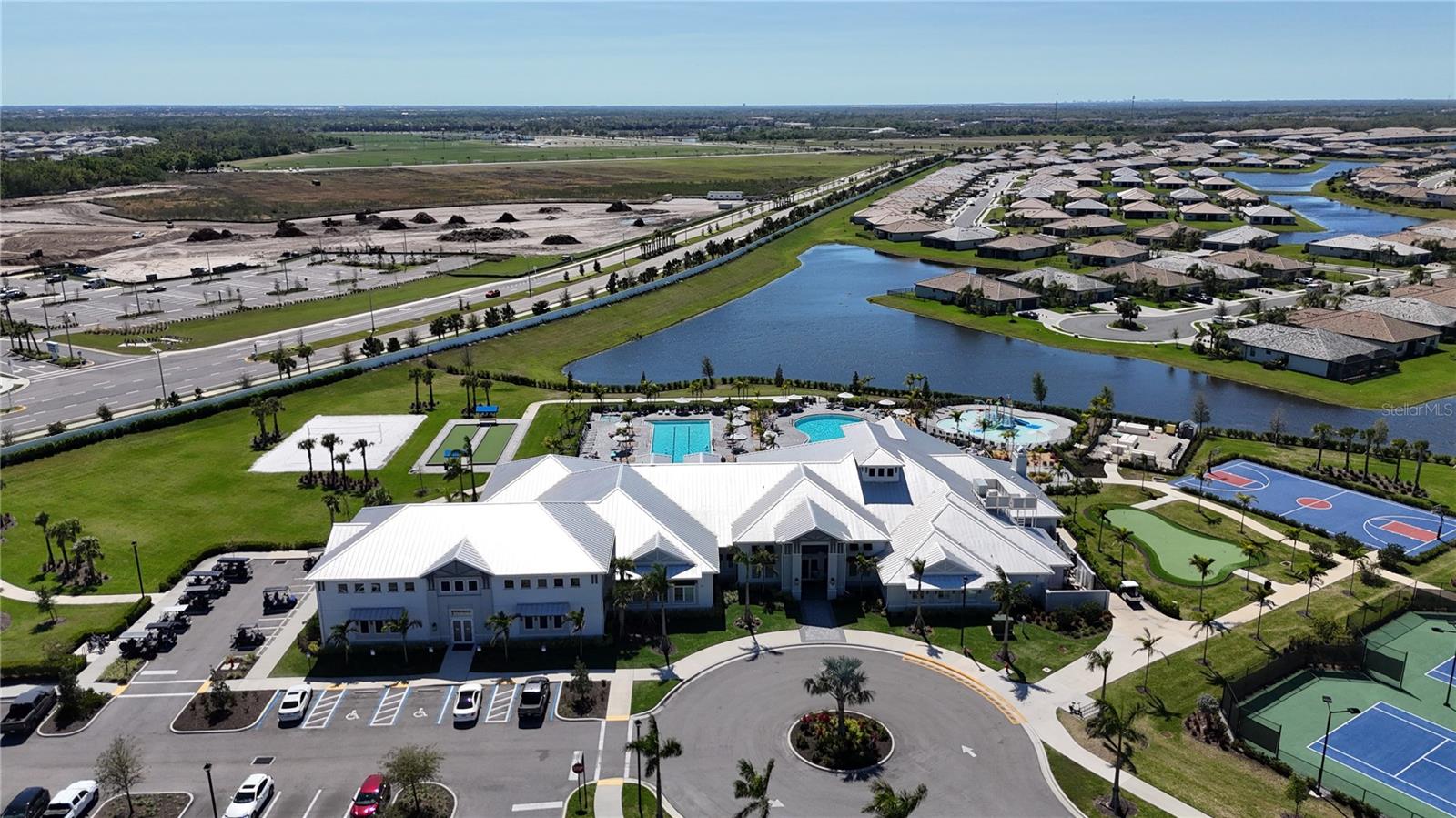 LORRAINE LAKES PH I - Residential