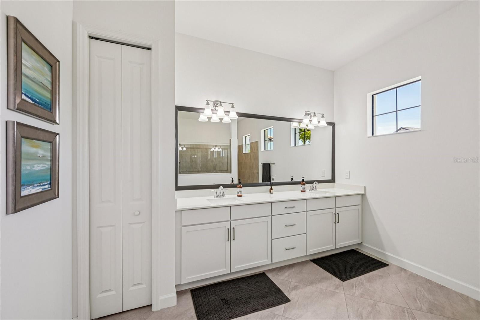 LORRAINE LAKES PH I - Residential