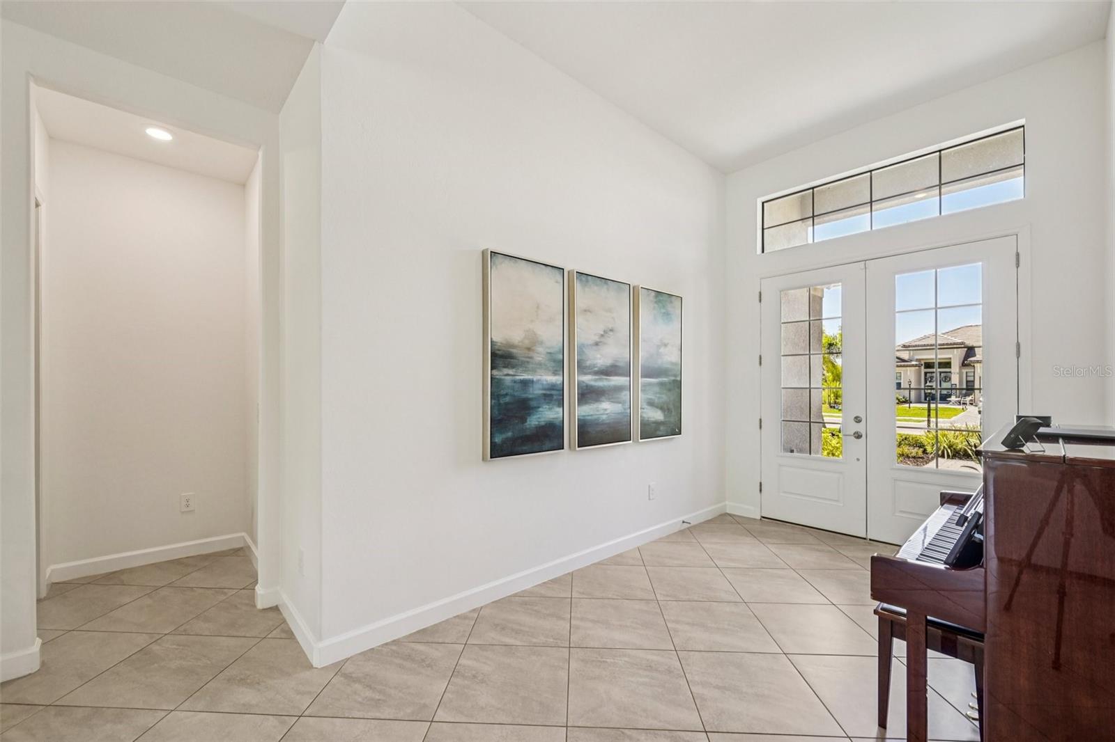 LORRAINE LAKES PH I - Residential