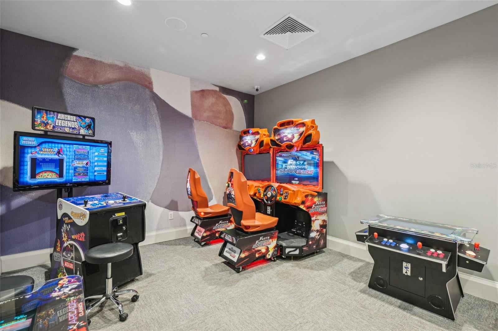 LORRAINE LAKES PH I - Residential