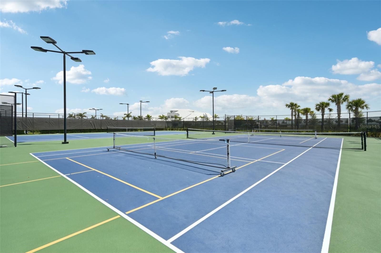 LORRAINE LAKES PH I - Residential