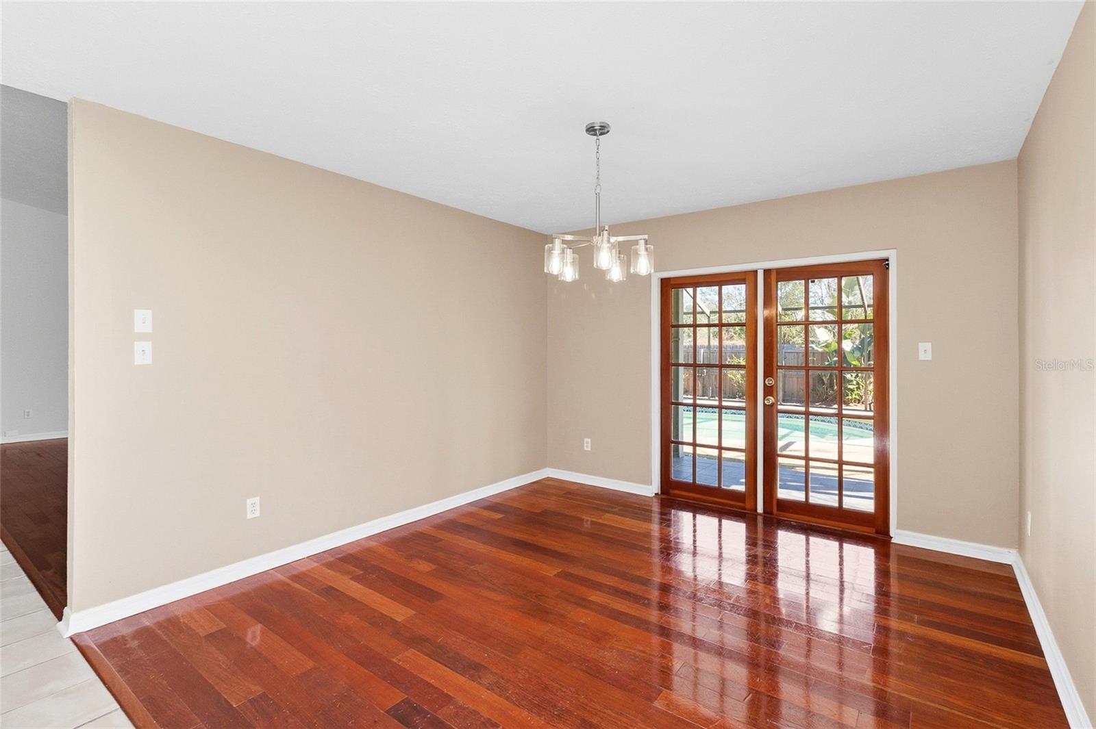 COUNTRY PLACE UNIT 3 B - Residential