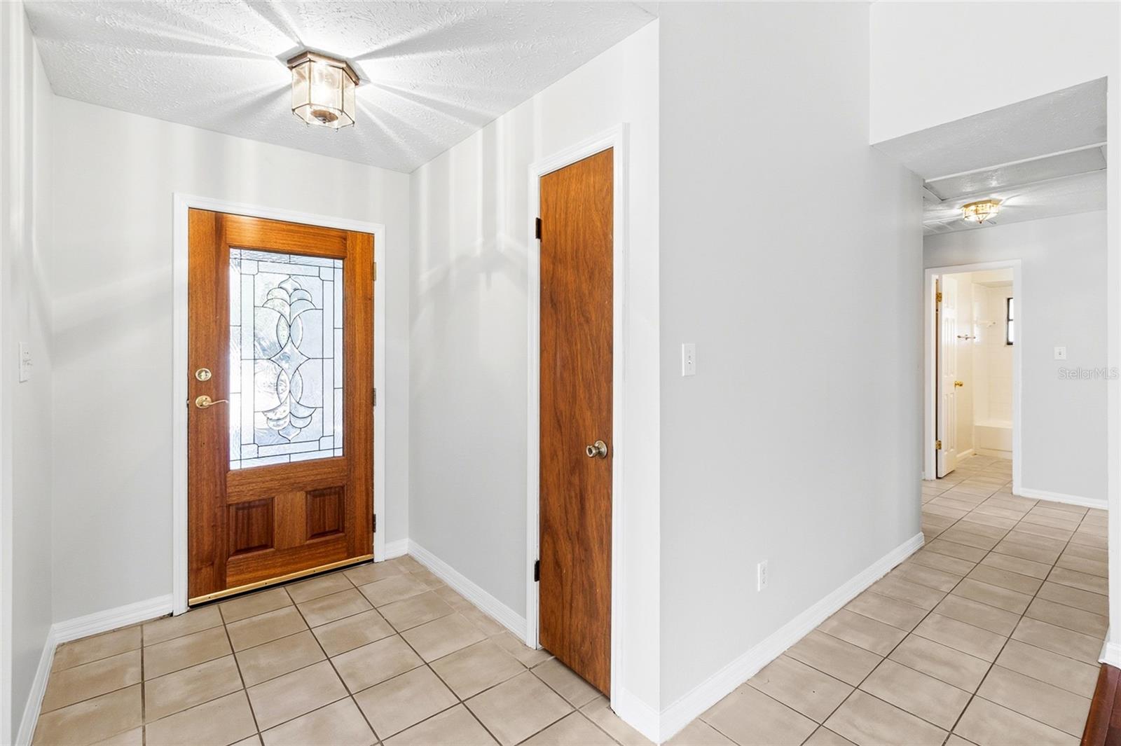 COUNTRY PLACE UNIT 3 B - Residential