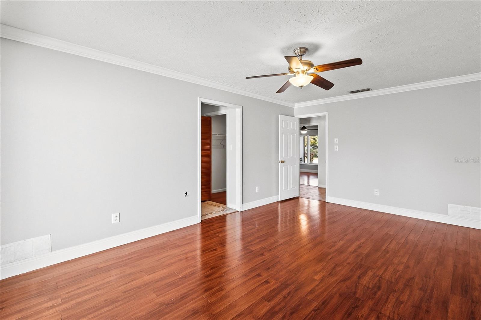 COUNTRY PLACE UNIT 3 B - Residential