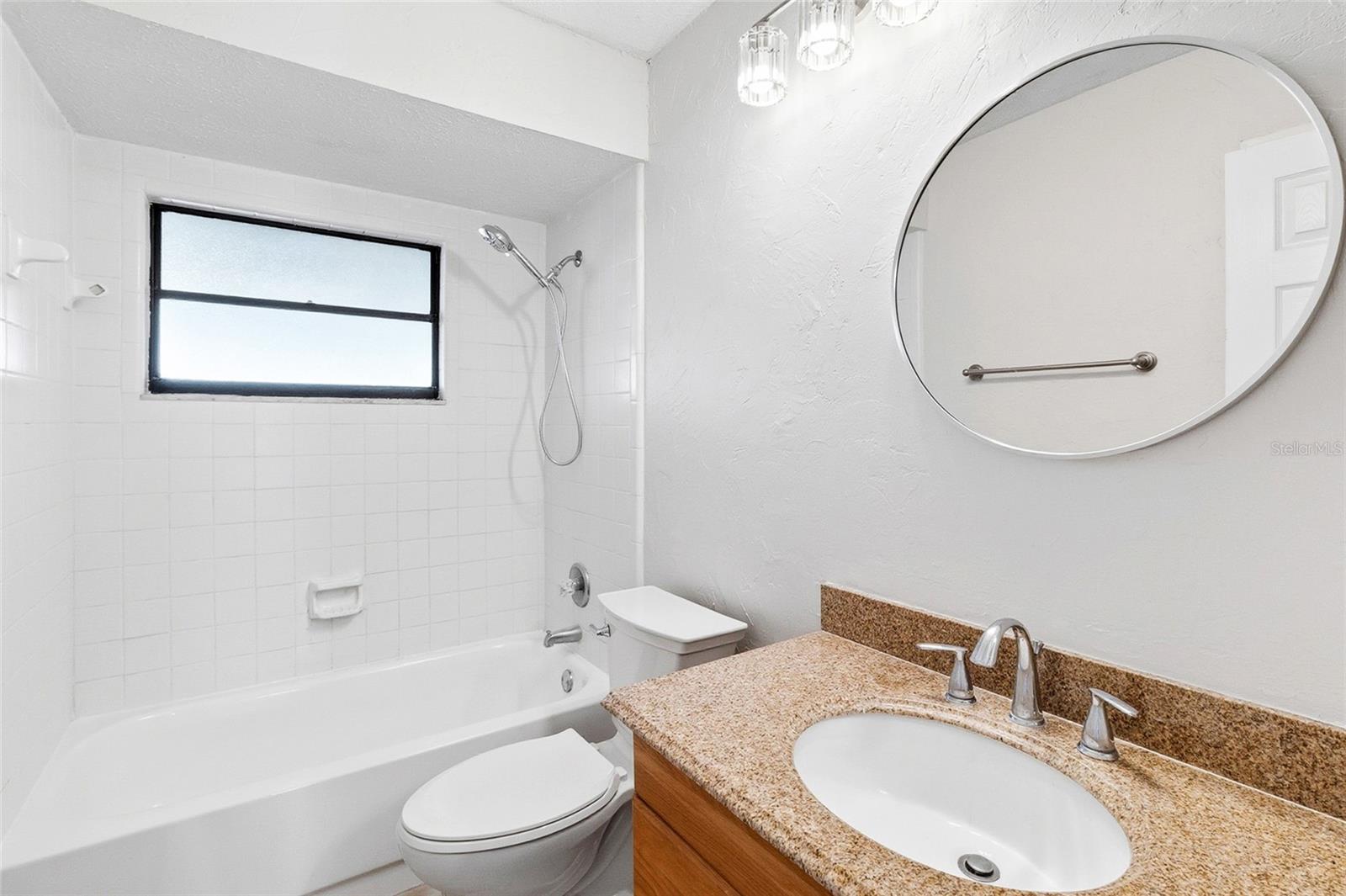 COUNTRY PLACE UNIT 3 B - Residential