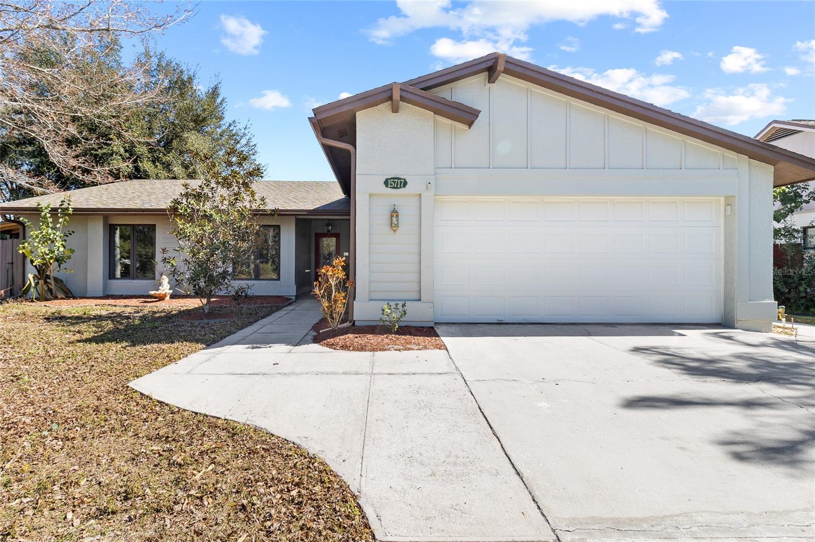 COUNTRY PLACE UNIT 3 B - Residential