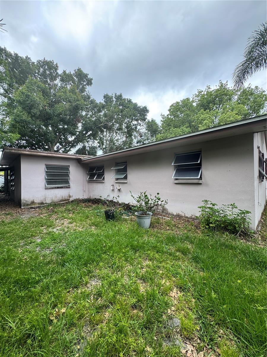 977 GERSHWIN DRIVE