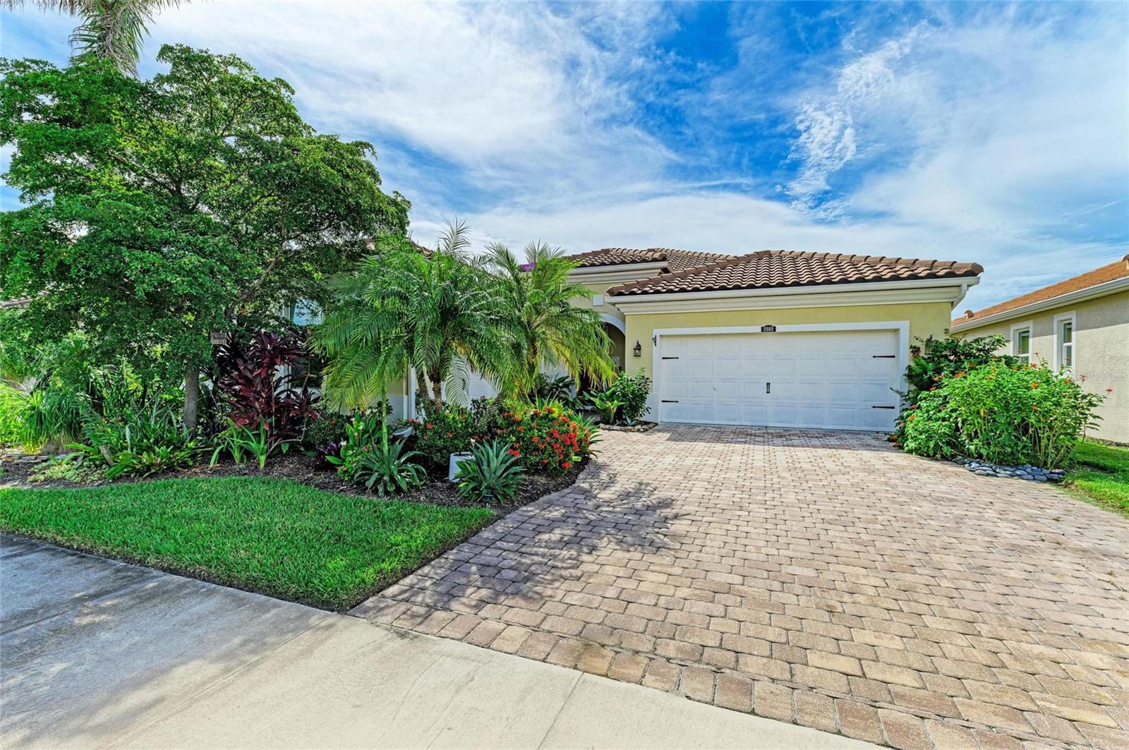 11669 TAPESTRY LANE