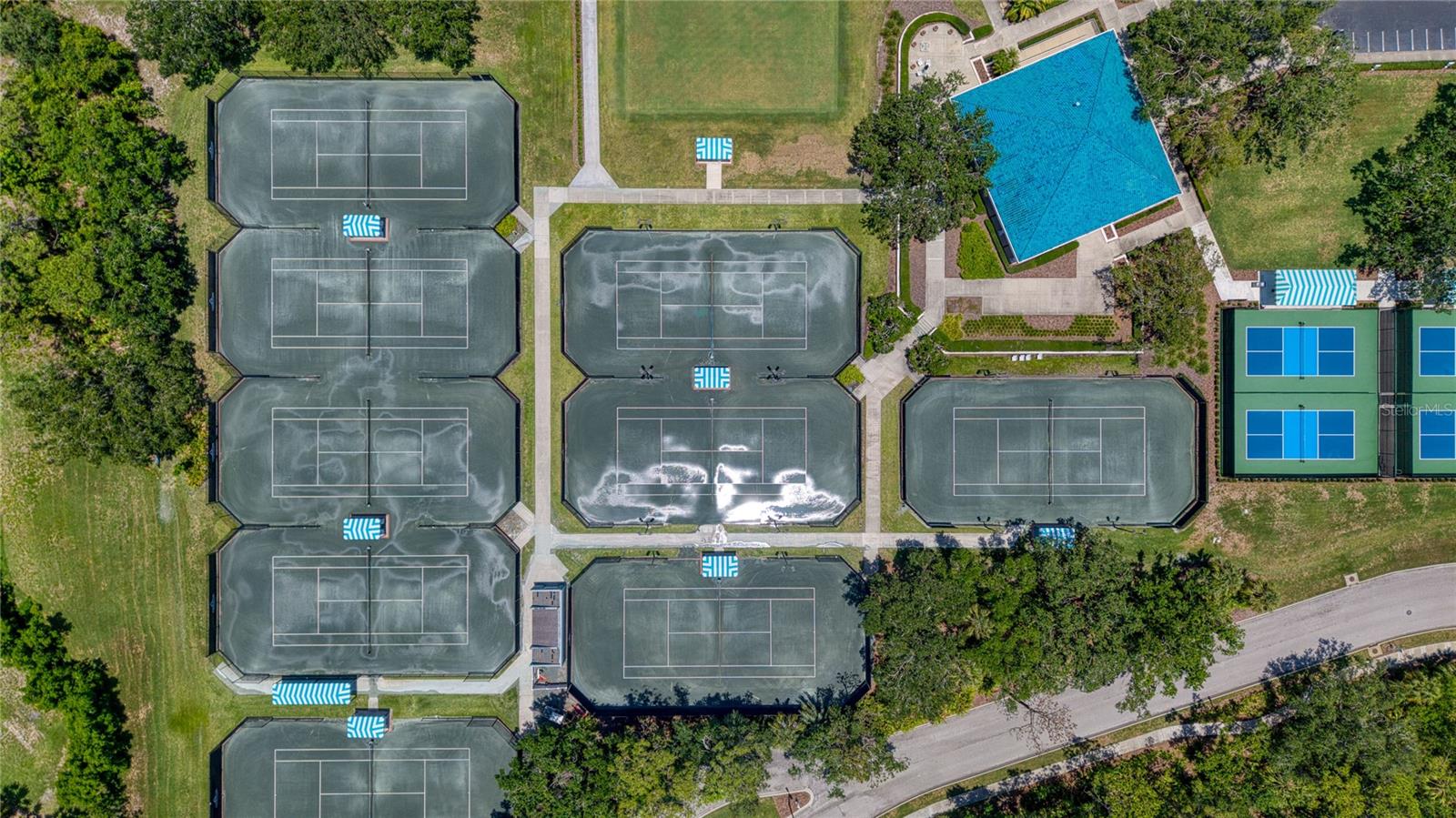 UNIVERSITY PARK COUNTRY CLUB - Residential