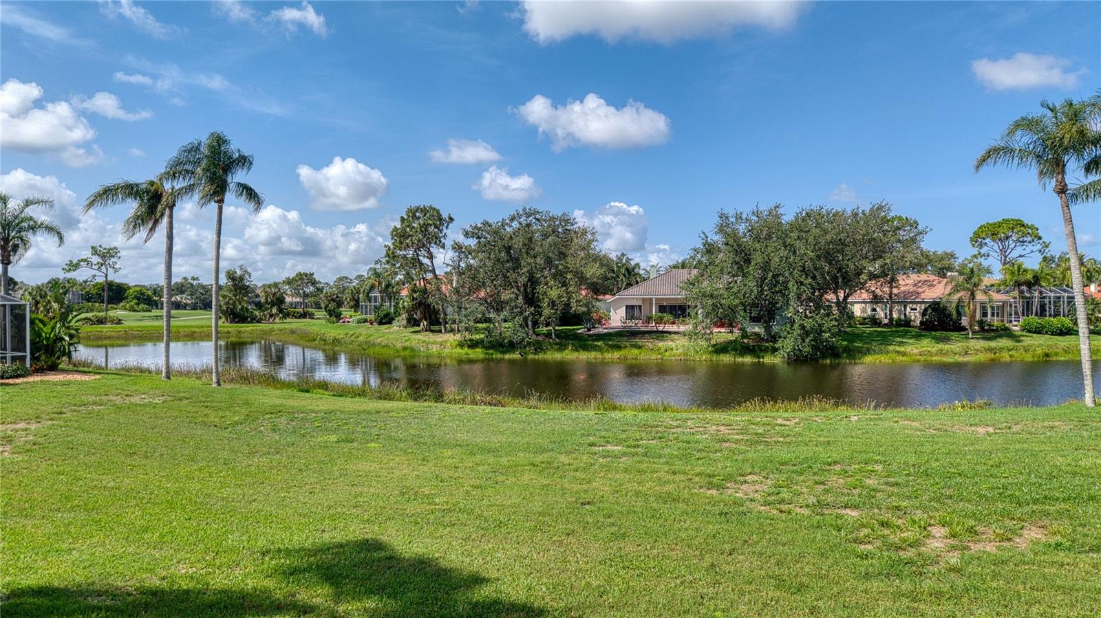 UNIVERSITY PARK COUNTRY CLUB - Residential