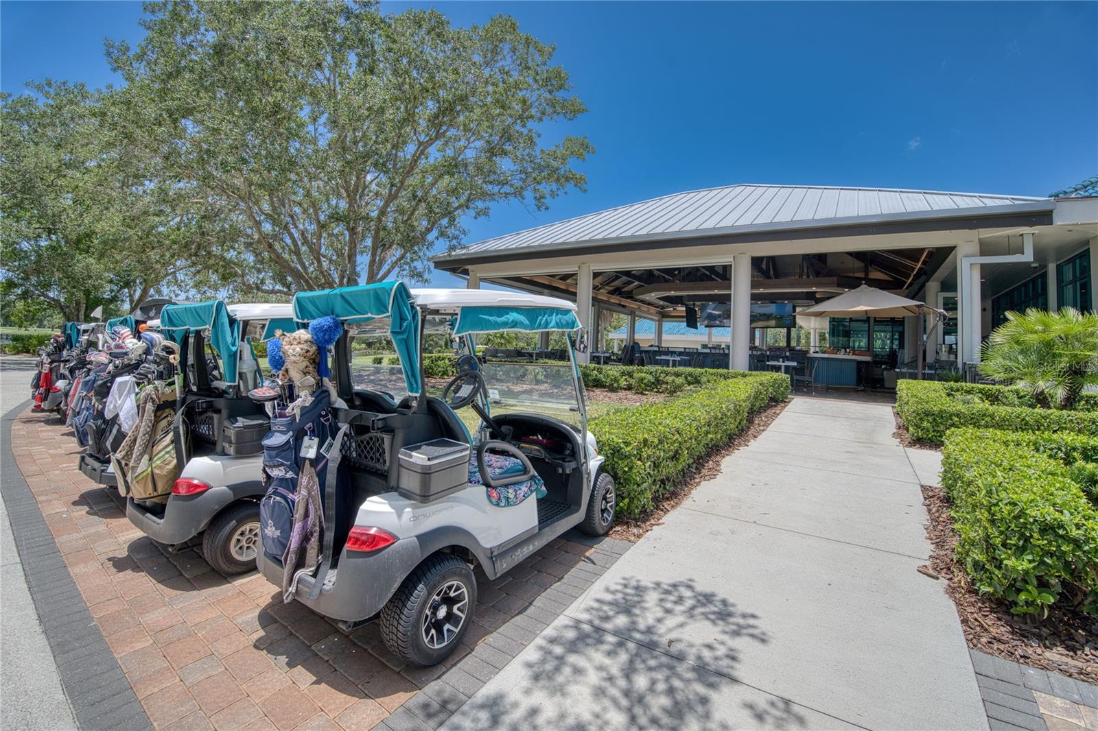 UNIVERSITY PARK COUNTRY CLUB - Residential