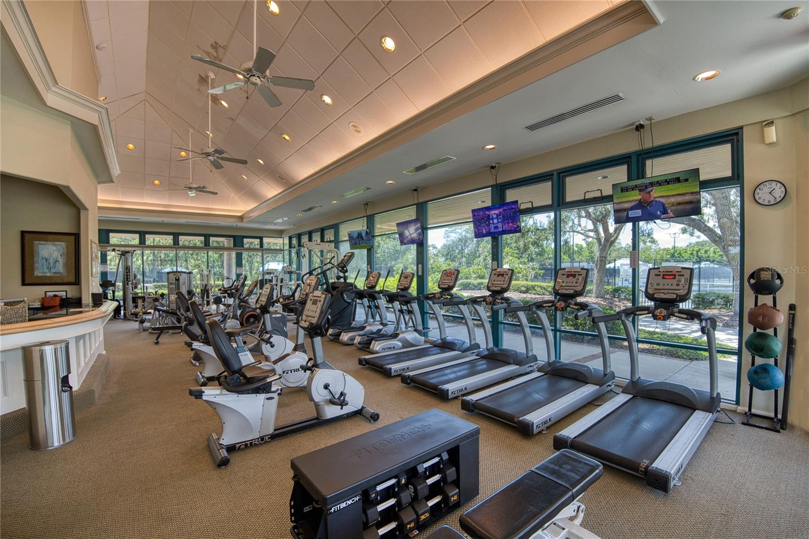 UNIVERSITY PARK COUNTRY CLUB - Residential