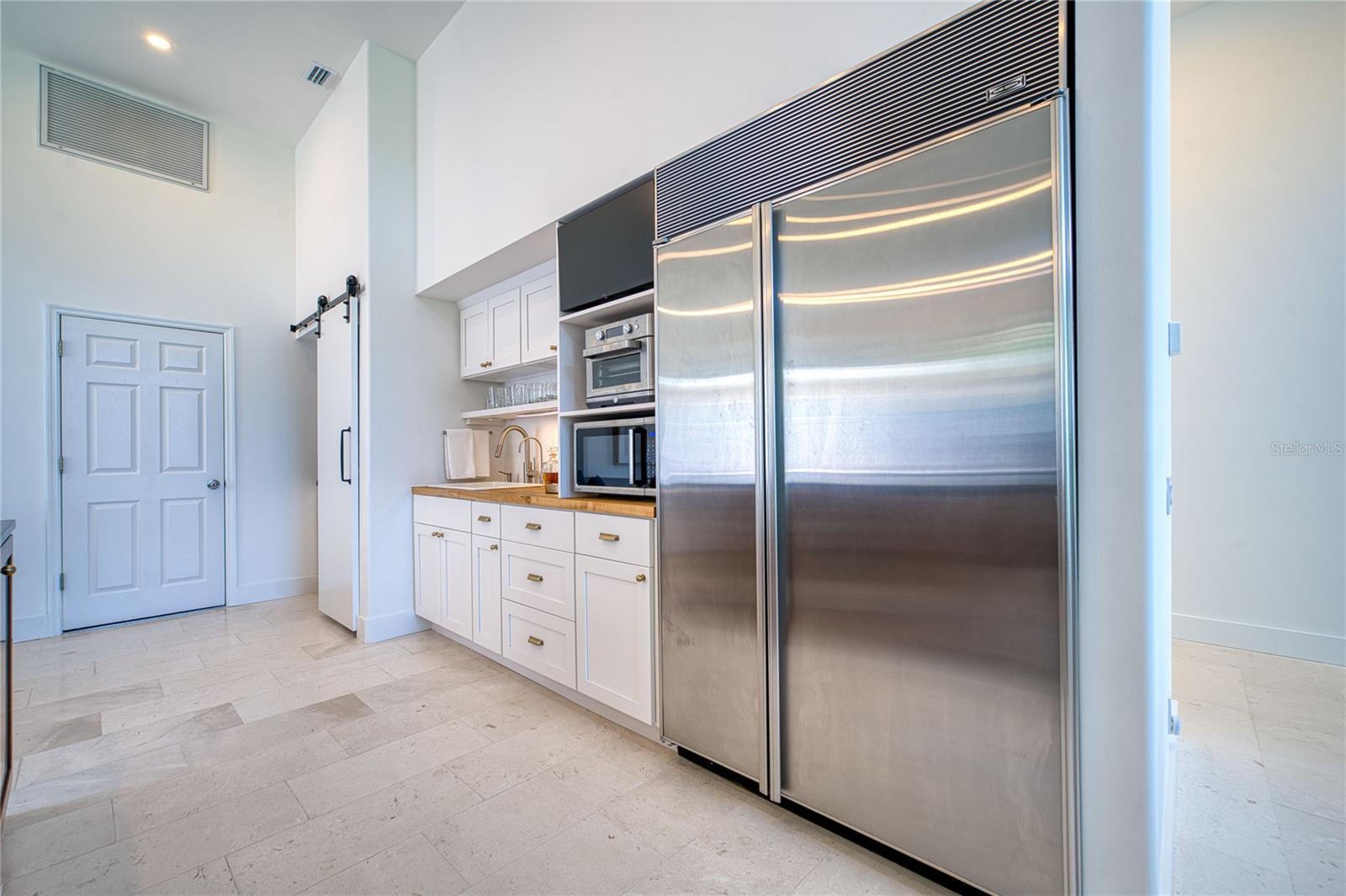 UNIVERSITY PARK COUNTRY CLUB - Residential