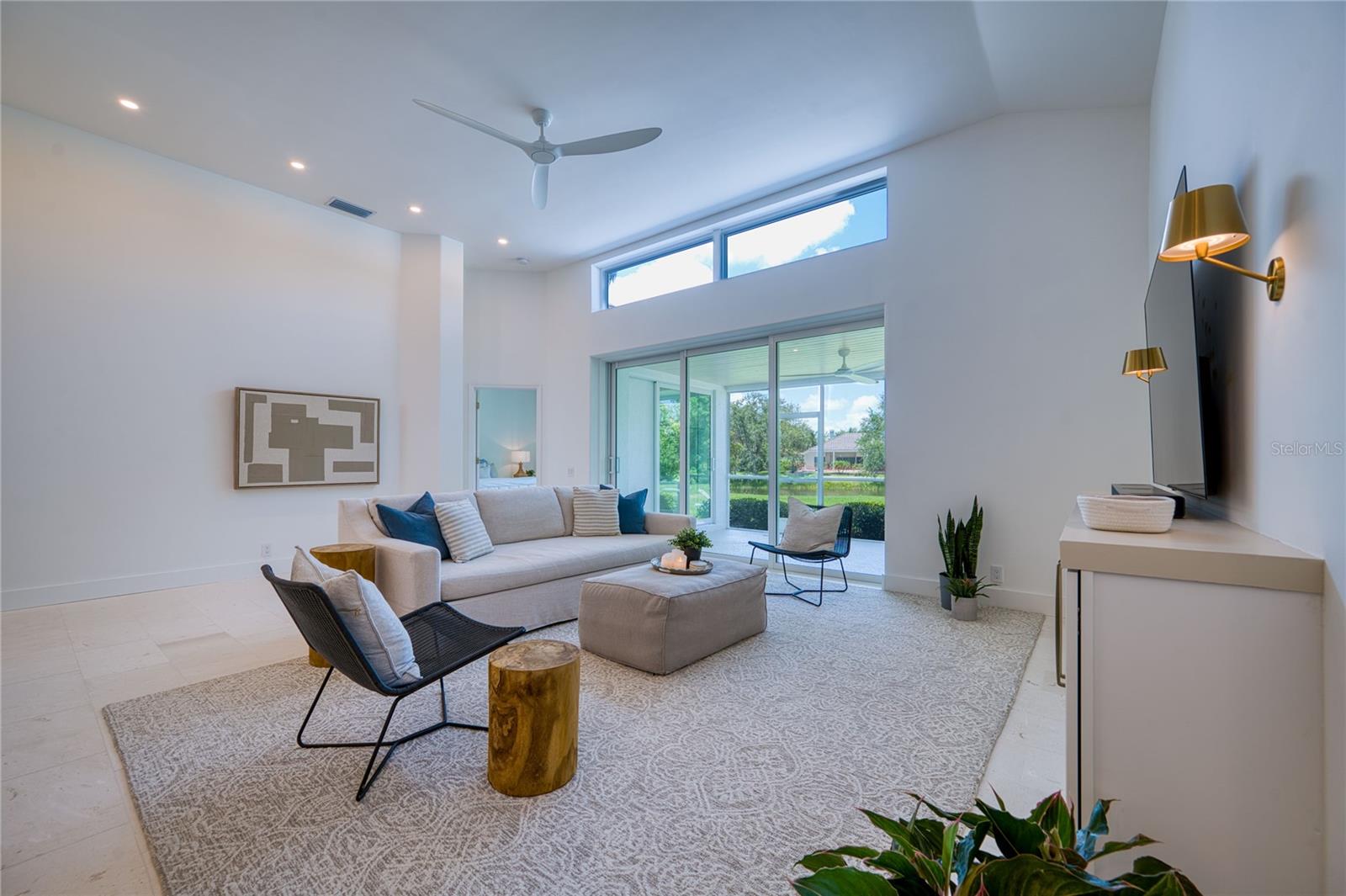 UNIVERSITY PARK COUNTRY CLUB - Residential