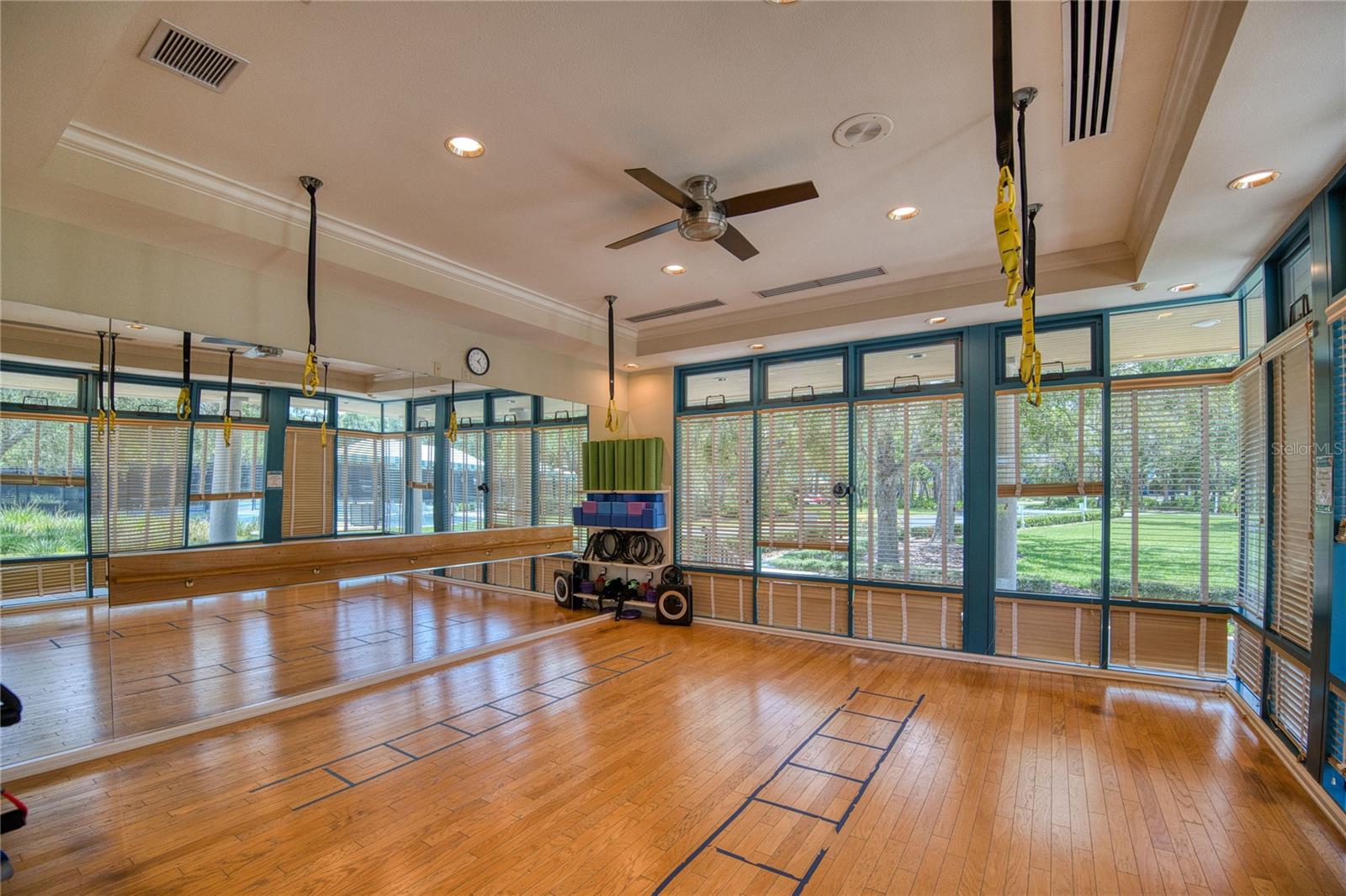 UNIVERSITY PARK COUNTRY CLUB - Residential