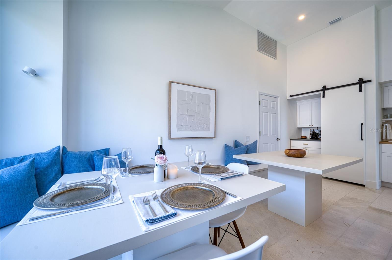 UNIVERSITY PARK COUNTRY CLUB - Residential