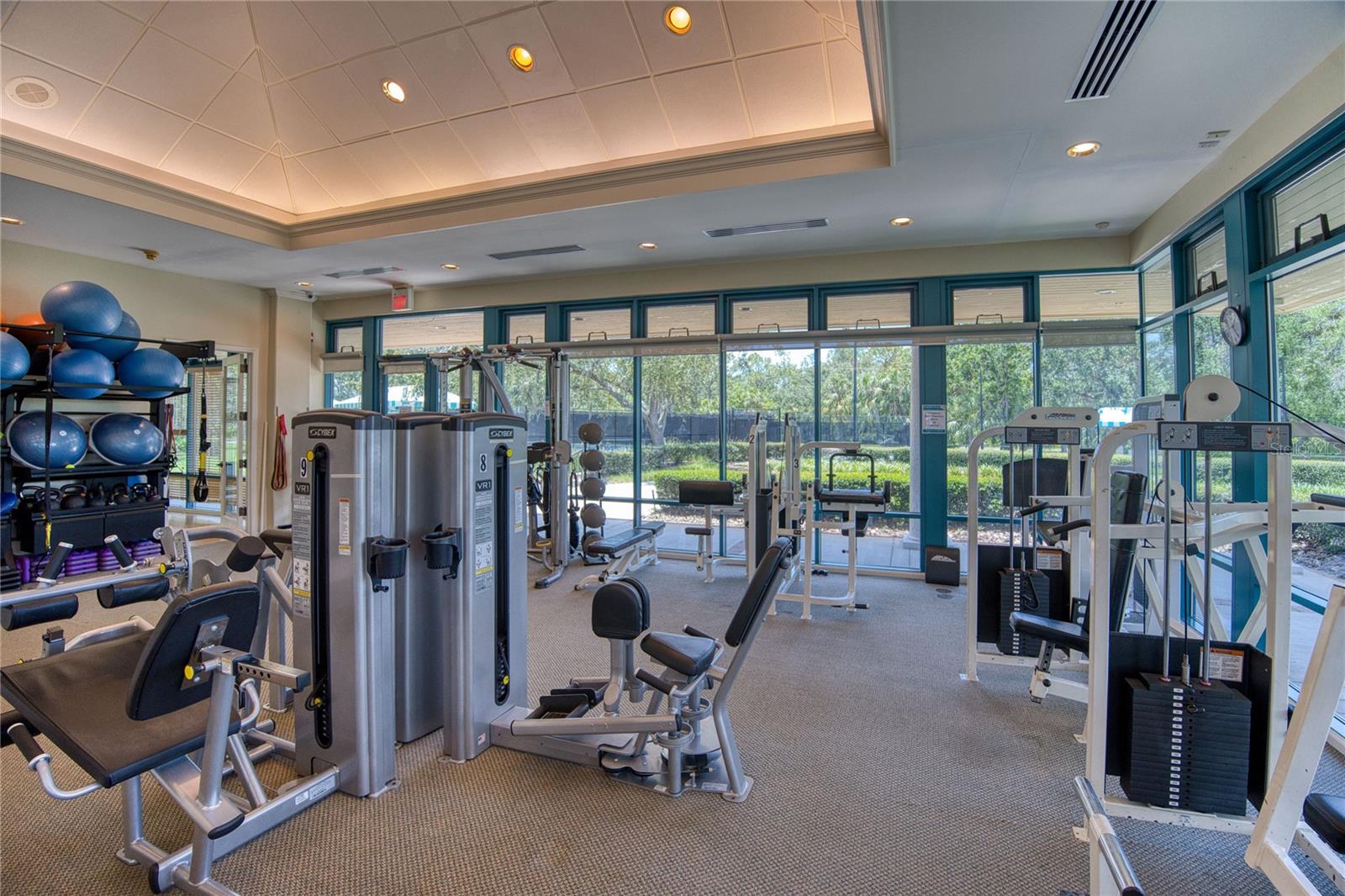 UNIVERSITY PARK COUNTRY CLUB - Residential