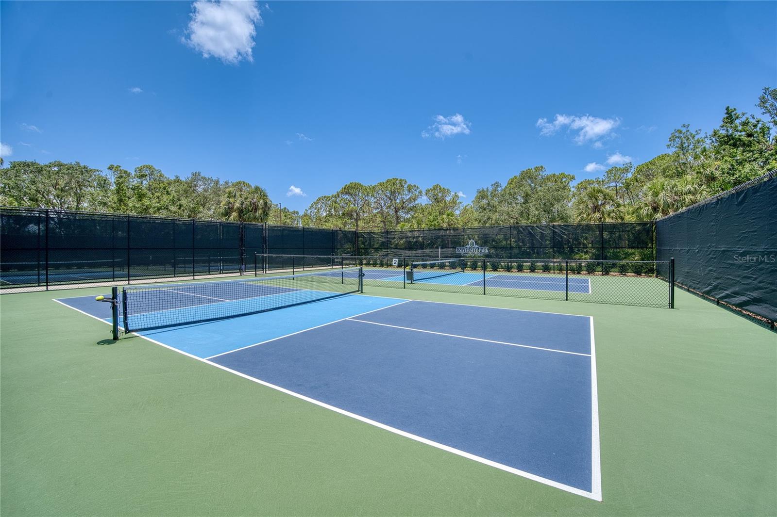 UNIVERSITY PARK COUNTRY CLUB - Residential