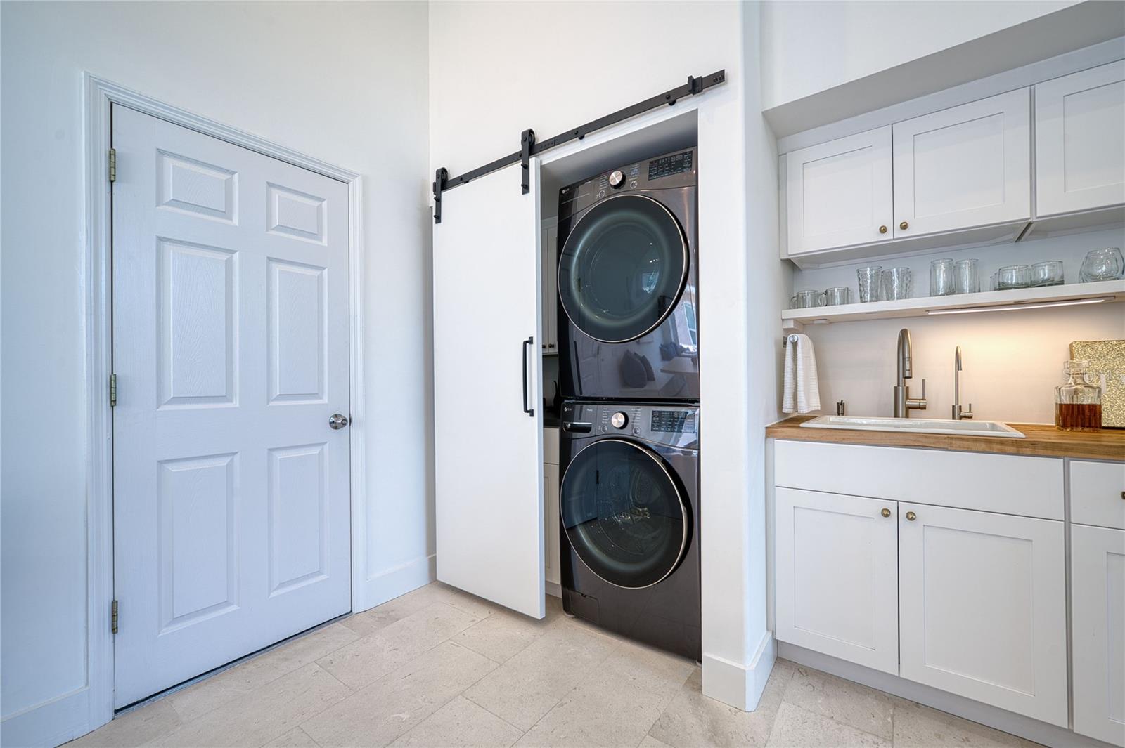 UNIVERSITY PARK COUNTRY CLUB - Residential