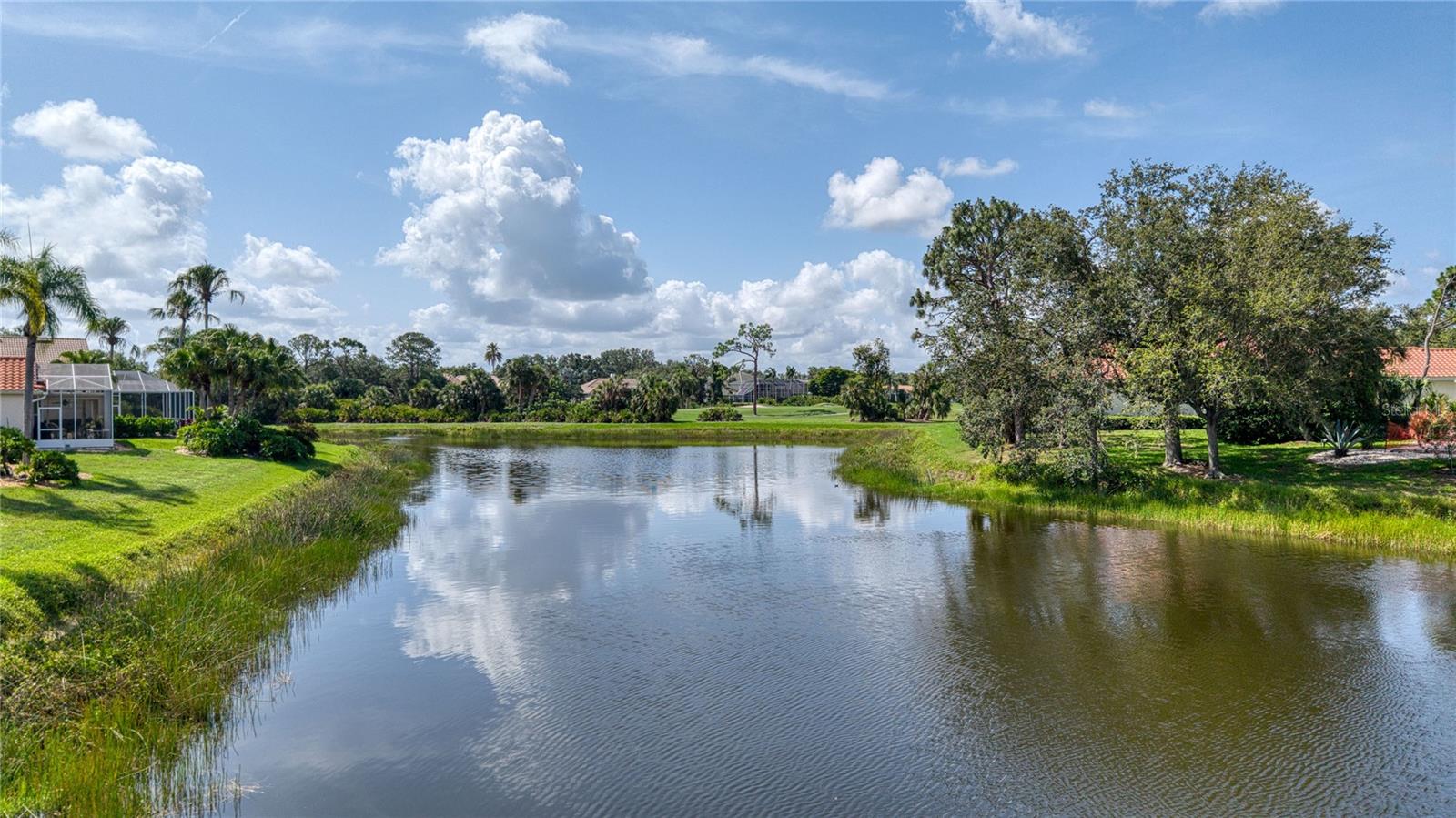 UNIVERSITY PARK COUNTRY CLUB - Residential