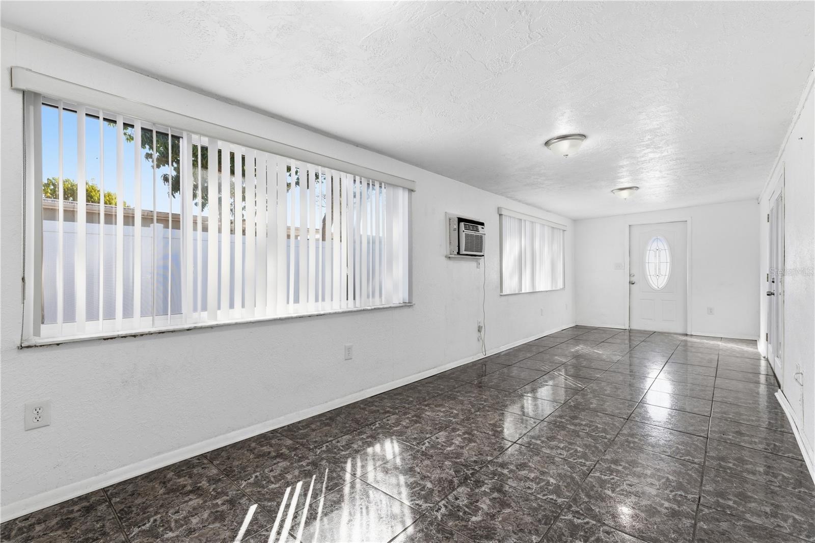 EMBASSY HILLS - Residential