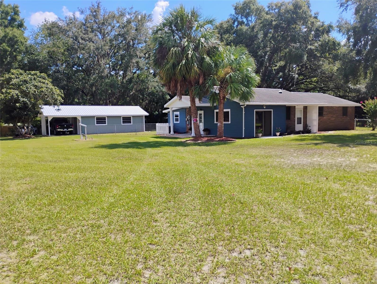 204 SW GRANADA LANE