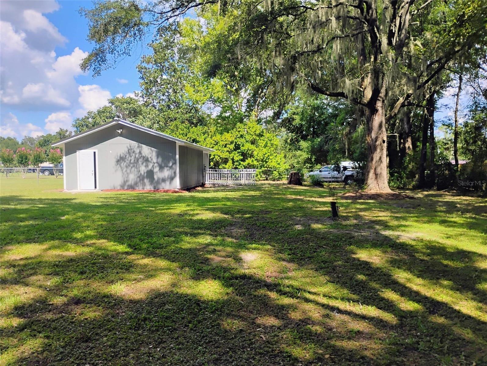 204 SW GRANADA LANE